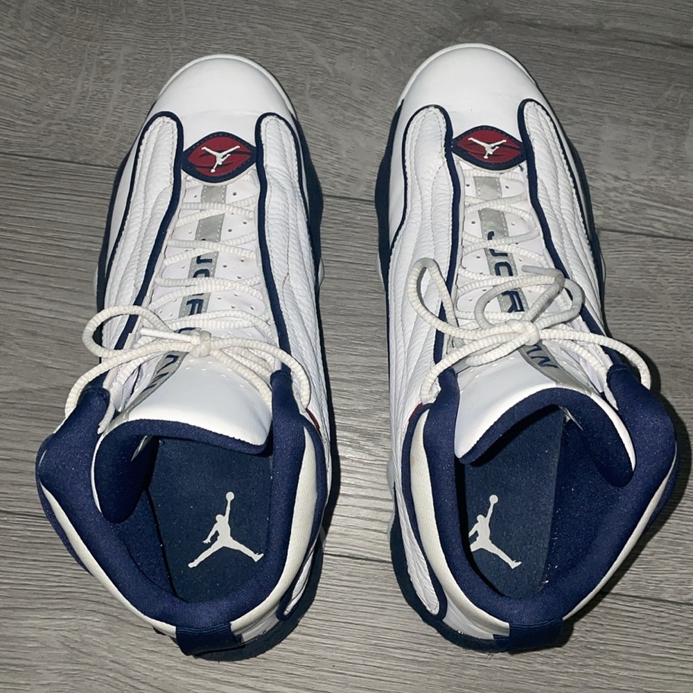 Jordan Pro Strong in White and Midnight Navy - Picture 5 of 6